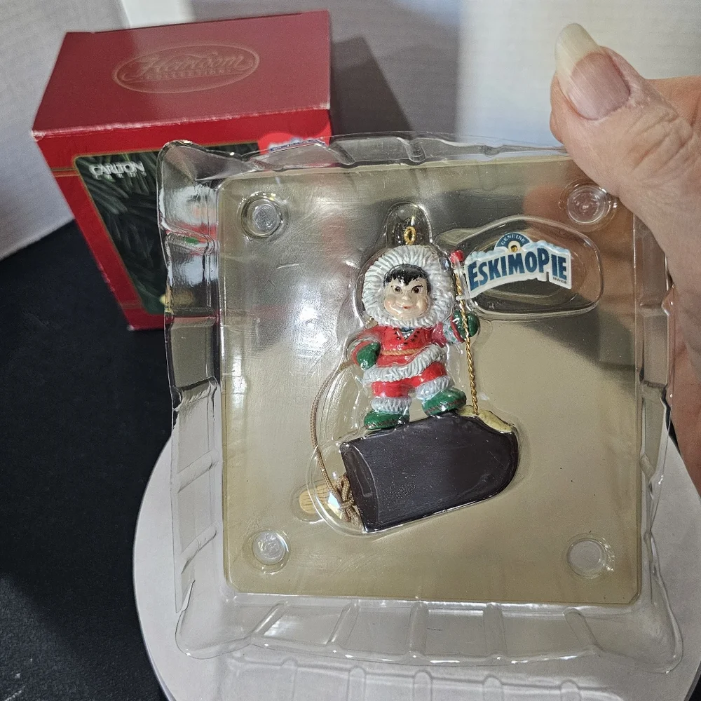 Carlton Cards Christmas Ornament Heirloom Collection Eskimo Explorer Eskimo Pie